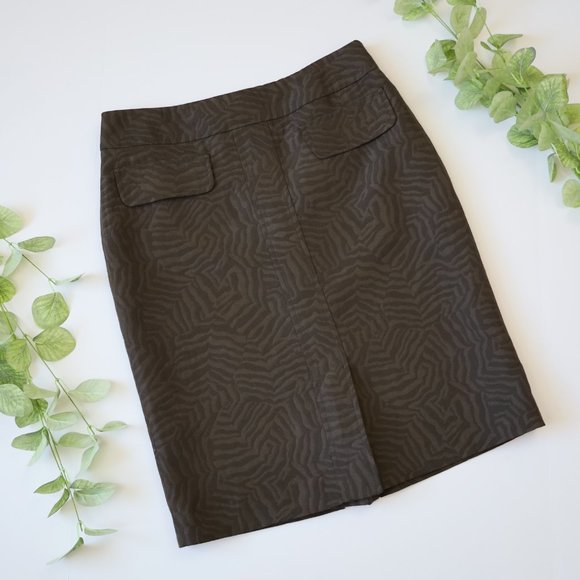 ANN TAYLOR Size 6 Brown Career Skirt Zebra Print - Picture 2 of 8